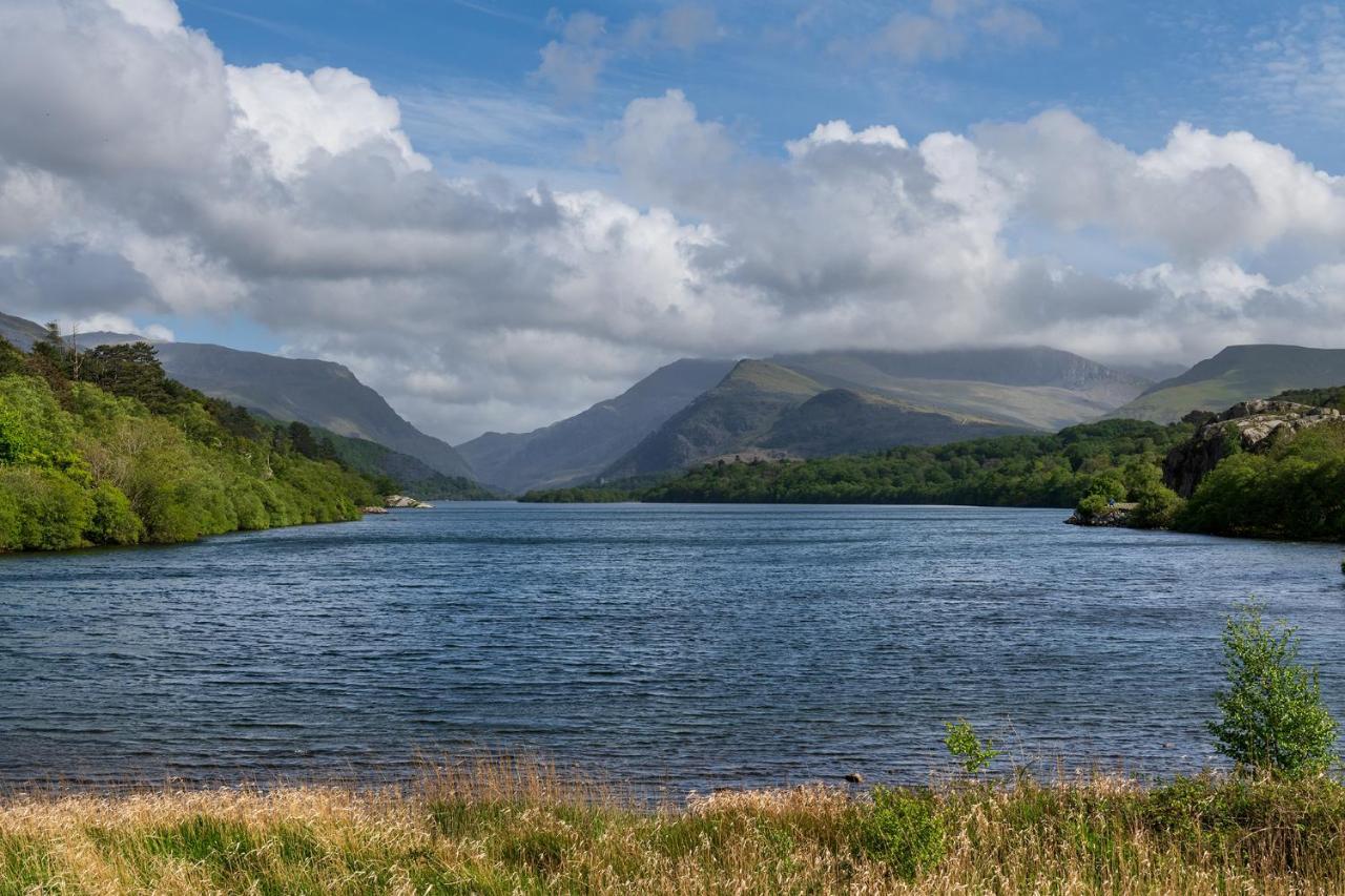 Arlyn, Padarn Lake Viewpoint In Snowdonia Caernarfon Dış mekan fotoğraf